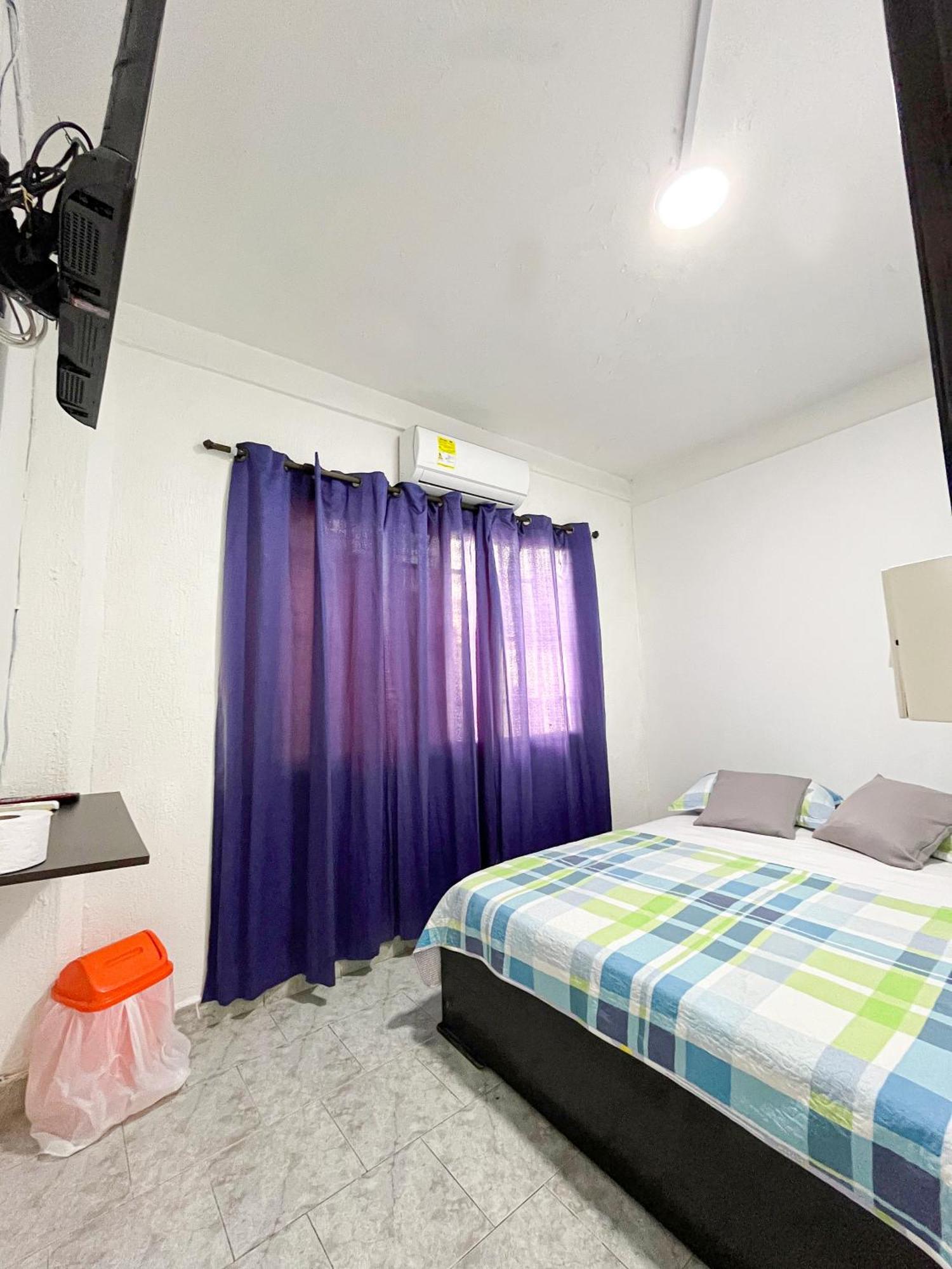 Miss Yasmin Place San Andres  Ngoại thất bức ảnh